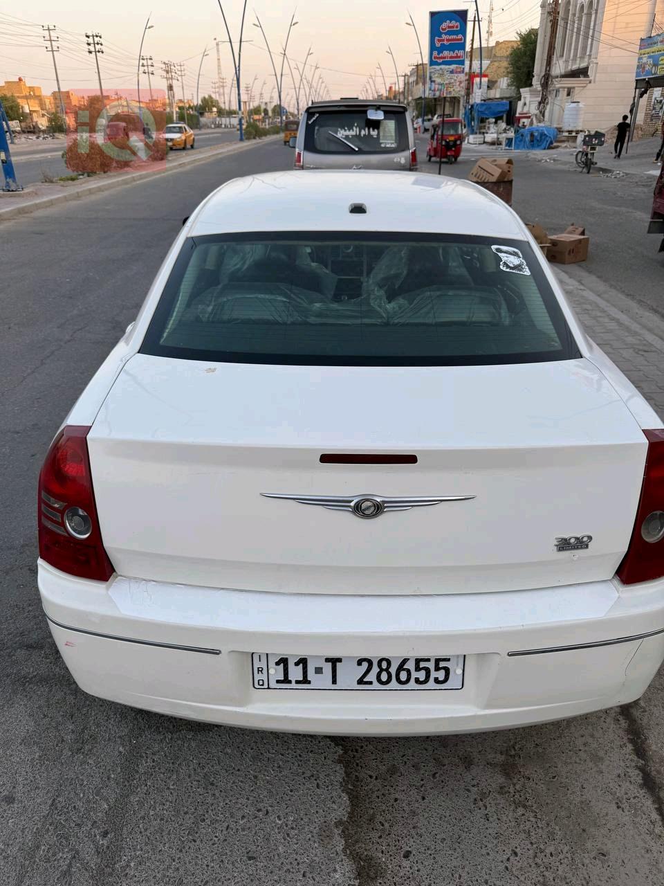 كرايسلر 300